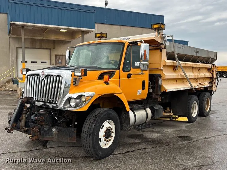 2010 International 7500 dump truck