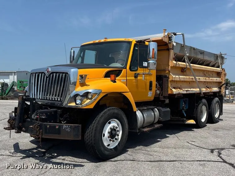 2010 International 7500 dump truck