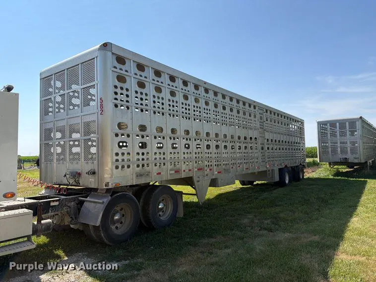 2008 M.h. Eby, Inc Trans Pork livestock trailer
