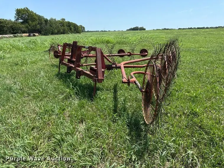 Hay rake