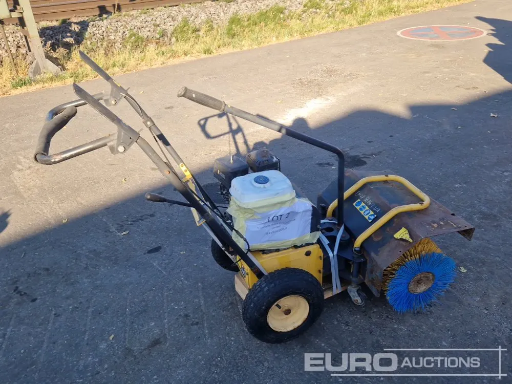 2019 Texas Handy Sweep 710b, Walk Behind Sweeper