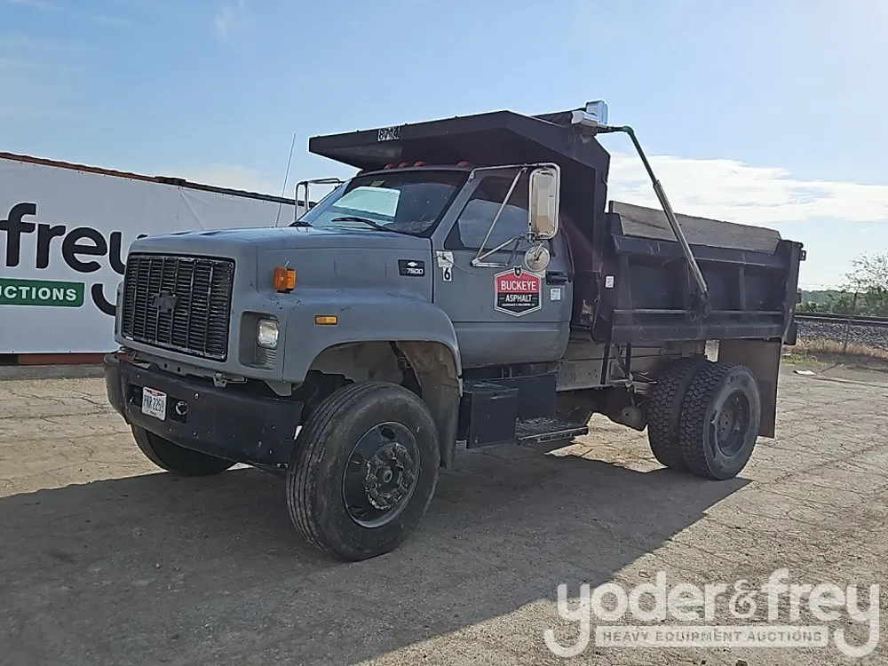 2000 Chevrolet C7500