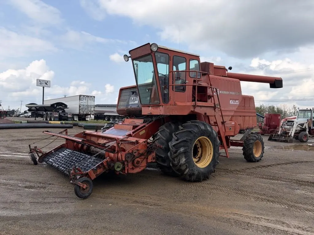 Massey Ferguson 760 Combine Harvester