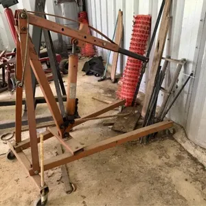 Automotive Engine Hoist