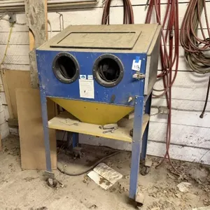 Floor Sandblast Cabinet