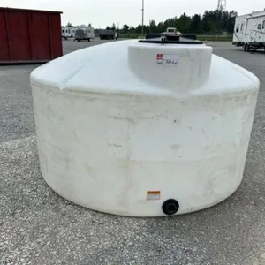 Water 1,100 Gal Polyethylene Tank
