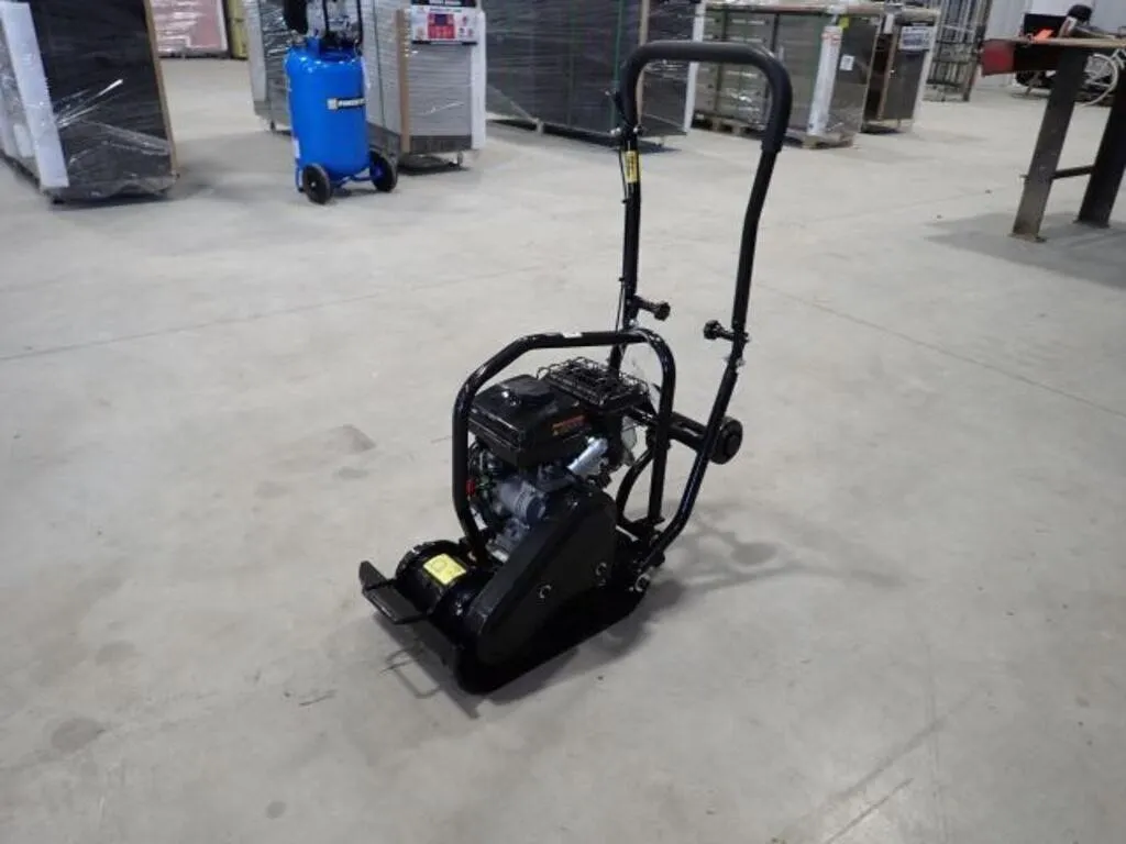 UNUSED 17 In. x 11.8 In. Plate Compactor
