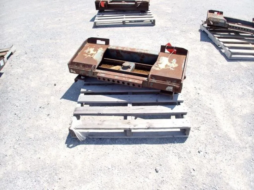 Virnig 46 In. Skid Steer Mounting Plate