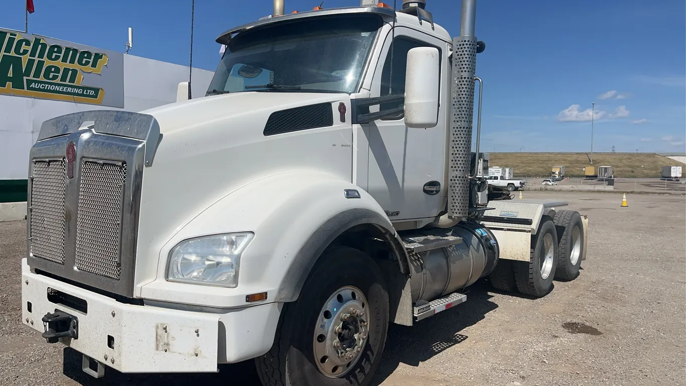 2018 Kenworth T880 T/A Vac Truck
