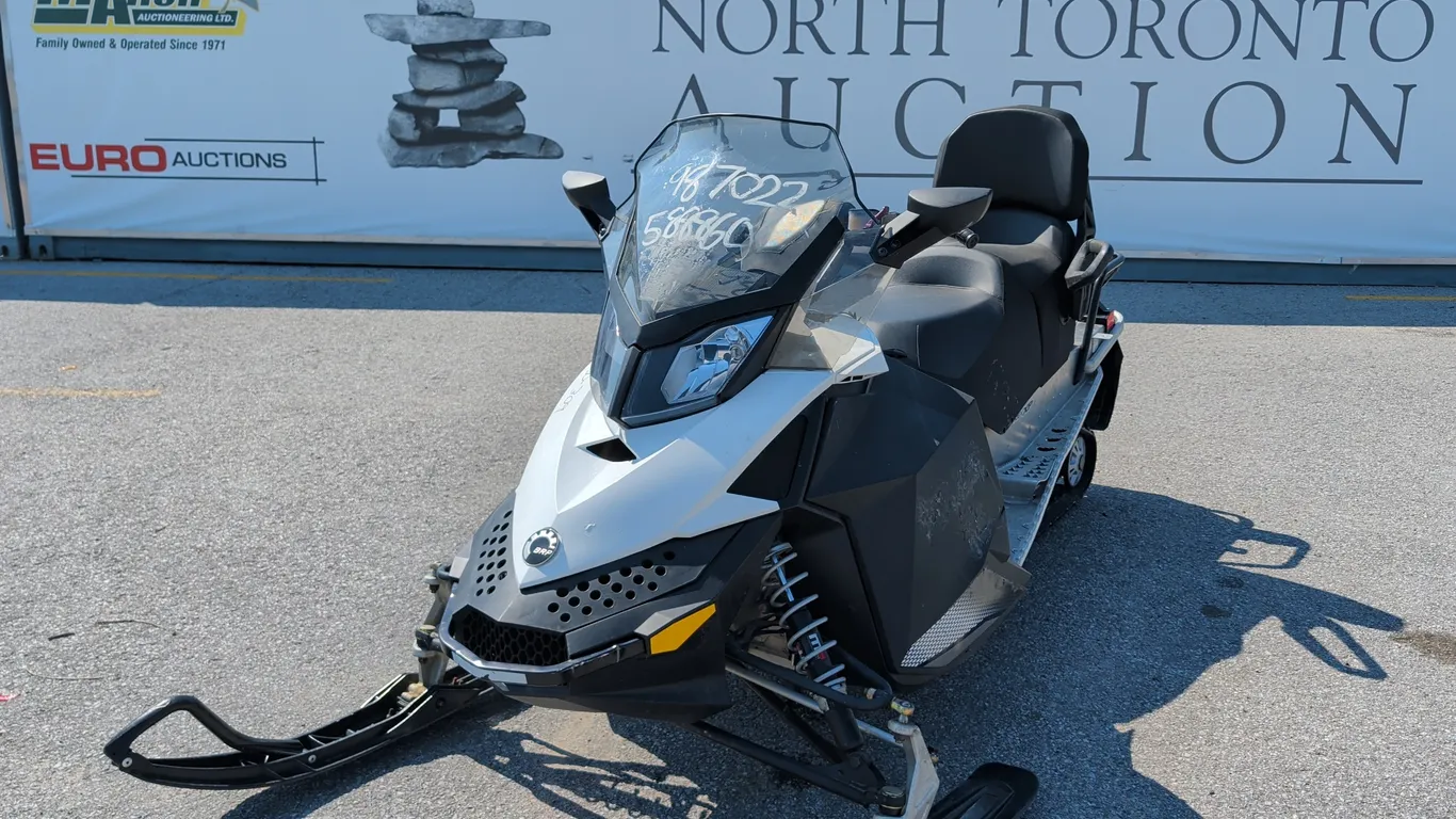 2013 Grand Touring Sport Ski-doo