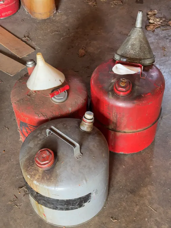 Vintage NAPA Balkamp and Zed Metal Gasoline Cans Grouping