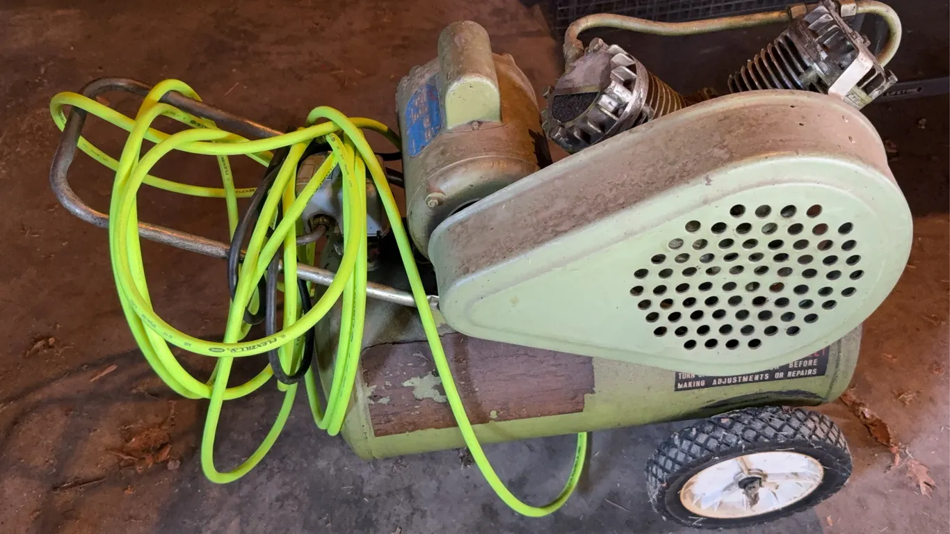 Portable Air Compressor with Doerr Electric One Horsepower Motor