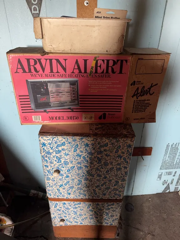 Vintage Arvin Alert Model 30H50 Electric Space Heater with Box