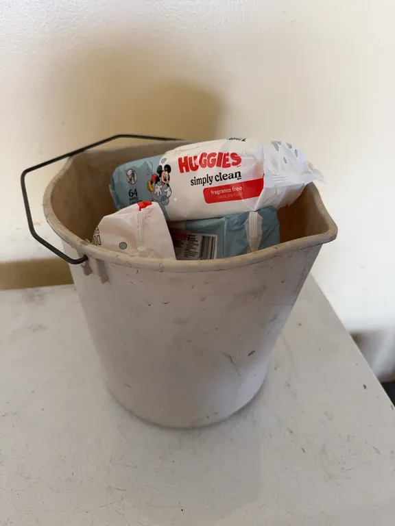 Huggies Simply Clean Fragrance Free Baby Wipes Lot With Bucket