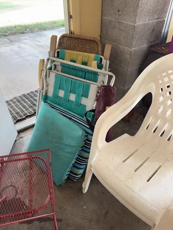 Assorted Outdoor Patio Furniture Folding Webbed Beach Chairs