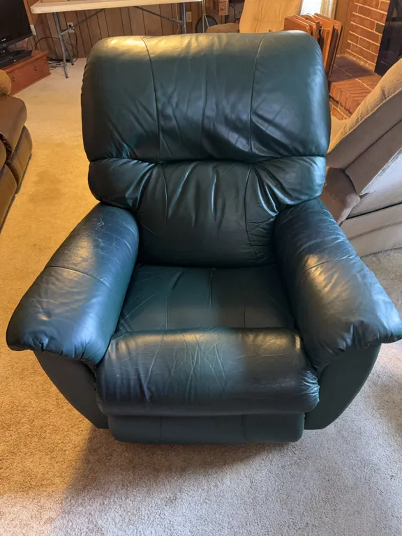 Green Leather La-Z-Boy Manual Rocker Recliner Chair With Booklet