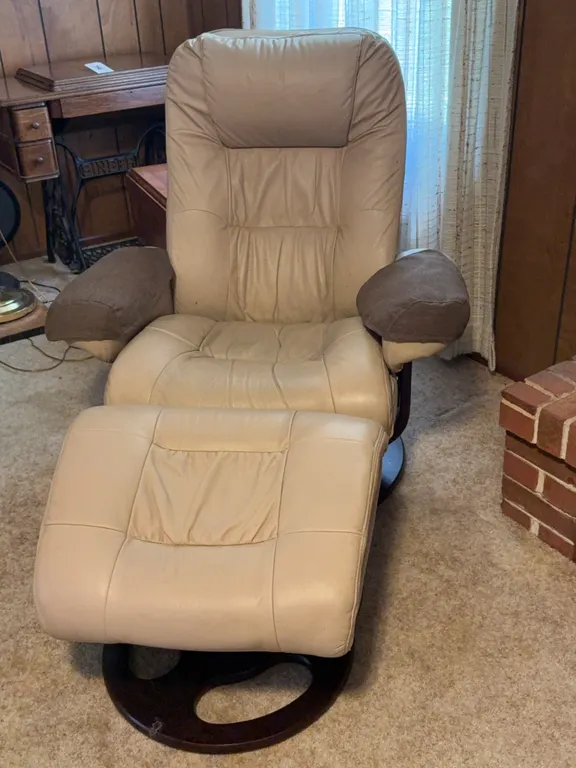 Contemporary Tan Leather Swivel Reclining Lounge Chair and Ottoman Set