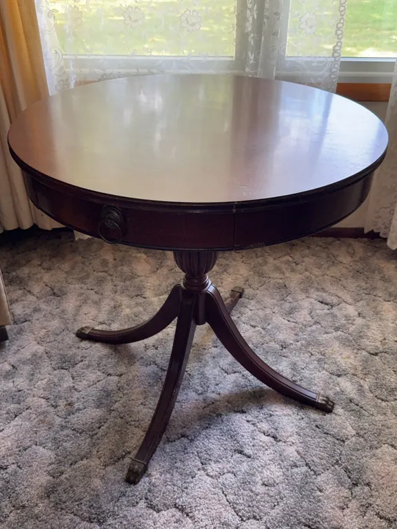 Federal Style Mahogany Single Drawer Drum Table with Woven Mat