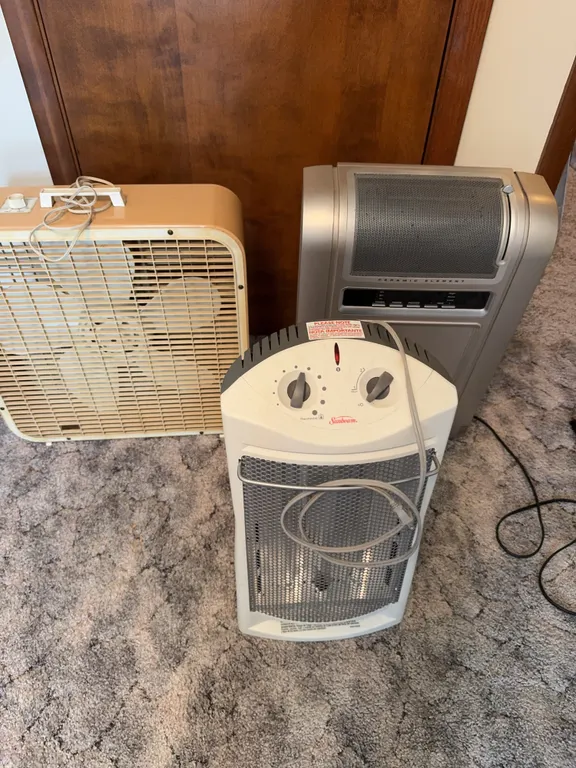 Assorted Portable Climate Control Appliances Lasko Sunbeam Lakewood Box Fan