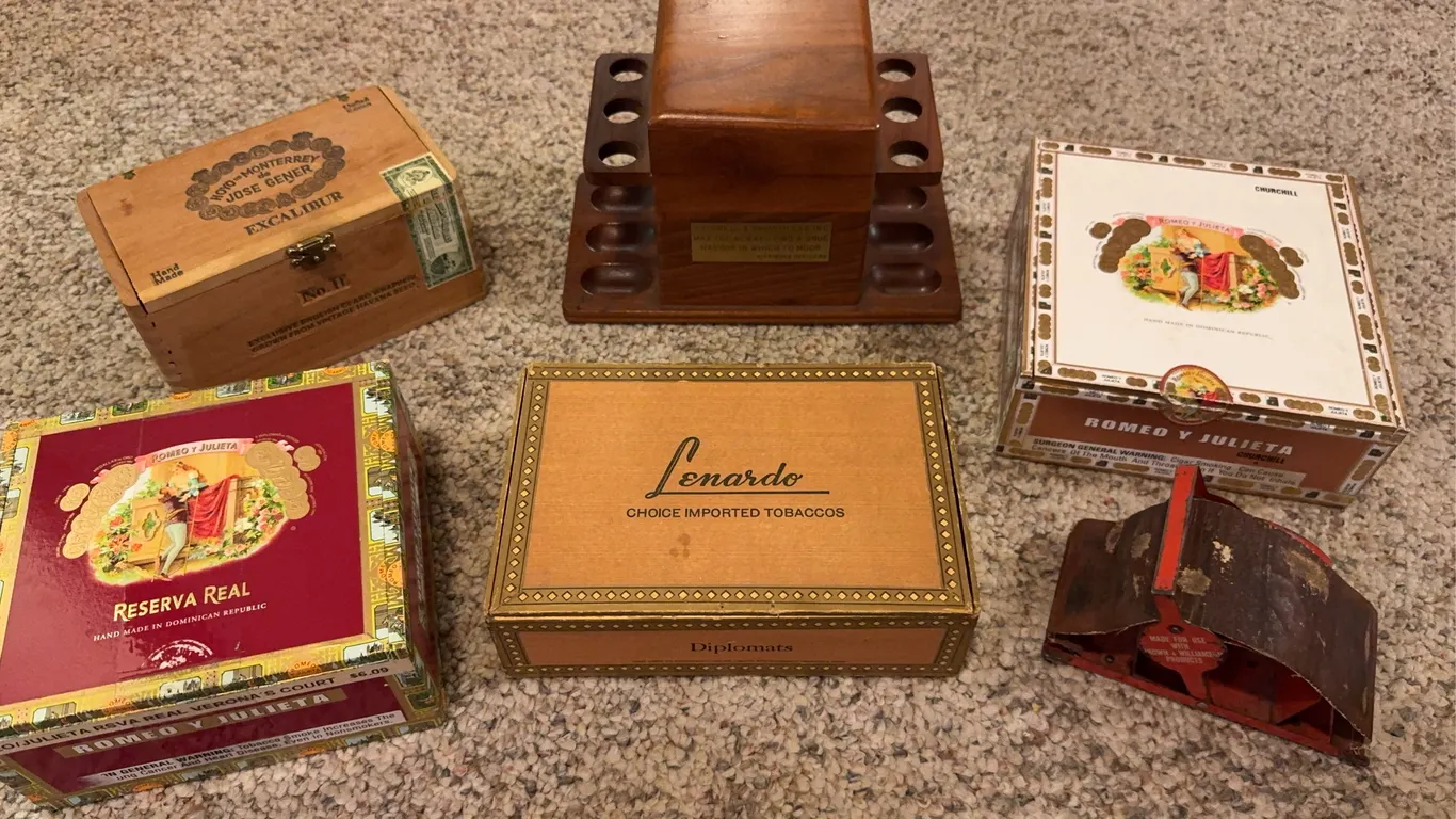 Tobacciana Collection Wooden Pipe Stand Cigar Boxes Cigarette Roller
