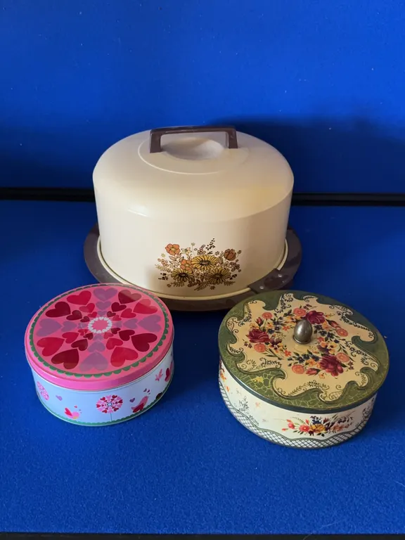 Metal Cake Saver Carrier Tin and Decorative Storage Containers Lot