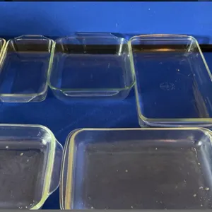 Assorted Clear Glass Pyrex Baking Dishes and Casa Blanca Ceramic Bakeware