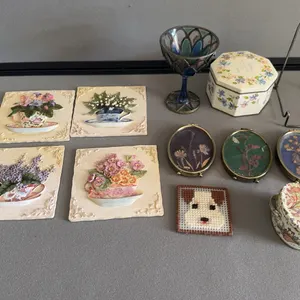 Collection of Assorted Decorative Housewares Miniatures and Wall Plaques