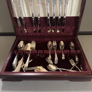 Holmes & Edwards Inlaid Silverplate Flatware Set with Wooden Storage Chest