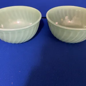 Pair of Anchor Hocking Fire-King Jadeite Swirl Mixing Bowls