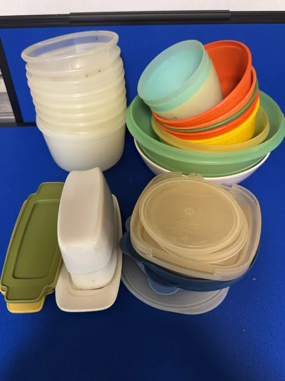 Assorted Vintage Tupperware Plastic Food Storage Containers Bowls Lids