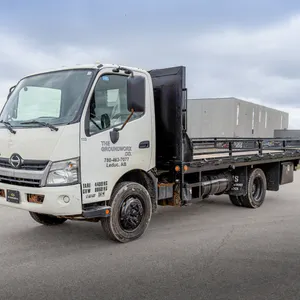2015 HINO 195D-137 TRUCK
