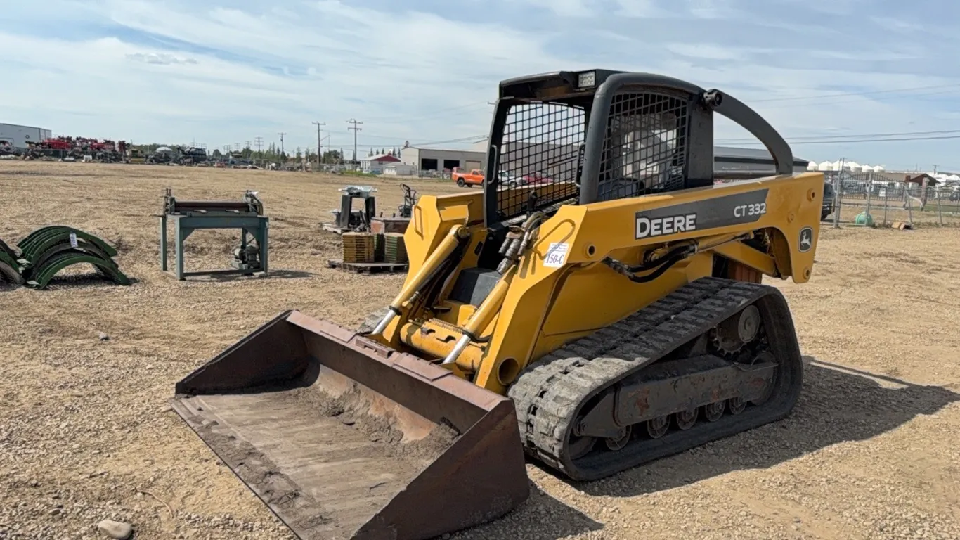 2006 JD CT332 SKID STEER - s/n T0332TF120264