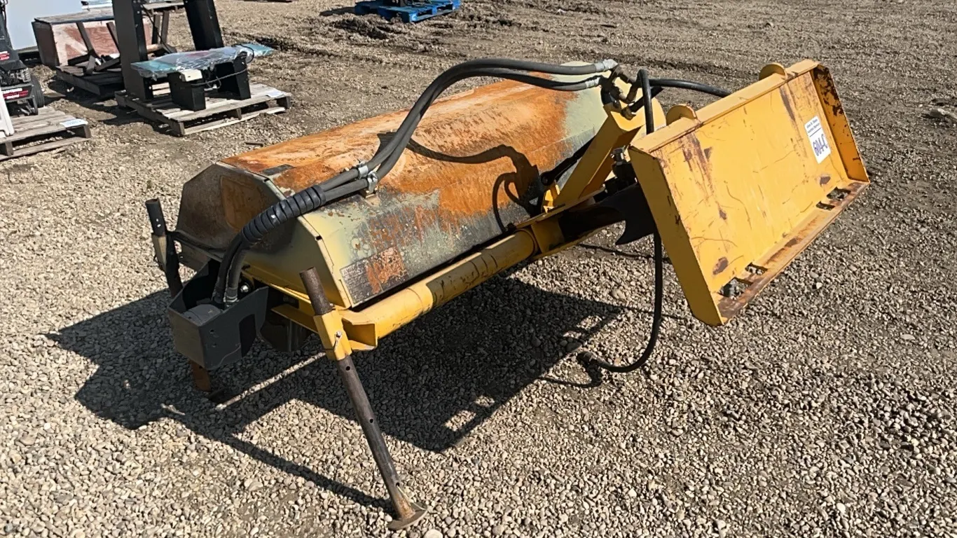 M-B SKID STEER ATTACH 73 1/4" SWEEPER - s/n 12-3845