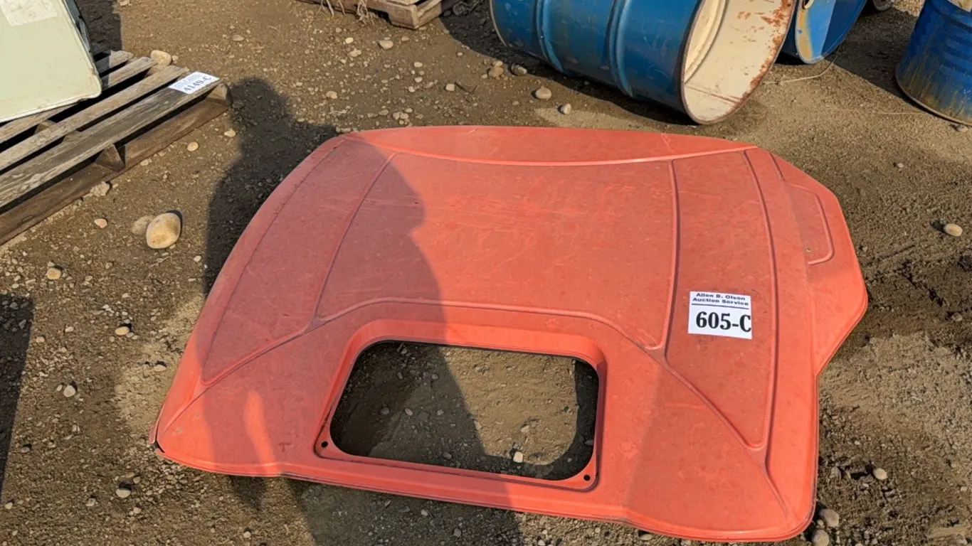 KUBOTA M135GX TRACTOR CAB ROOF