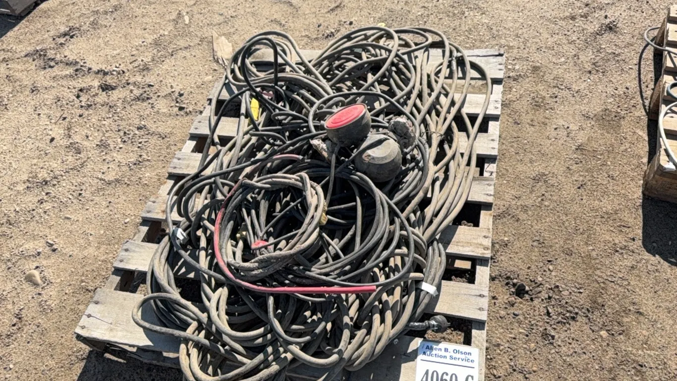 PALLET OF EXTENSION CORDS