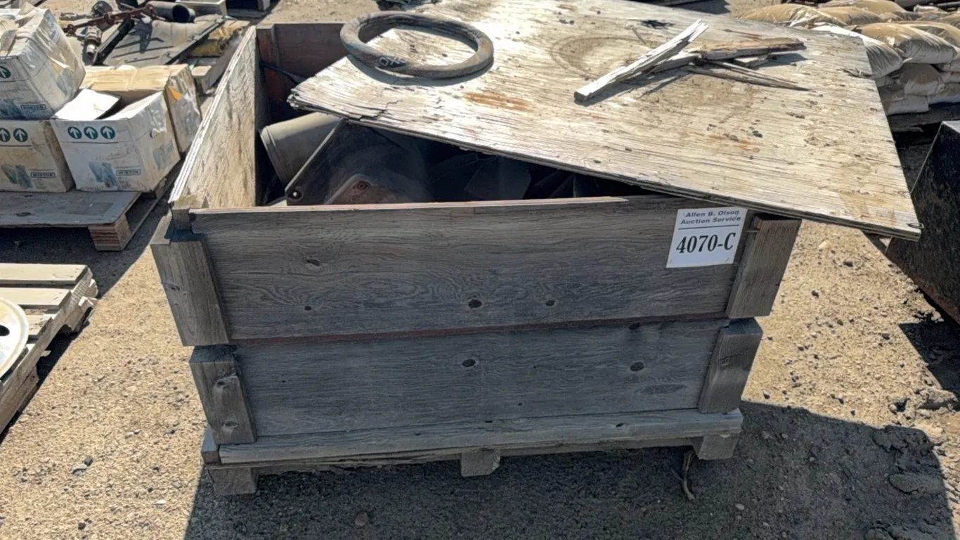 WOOD BOX w/ TRUCK PARTS