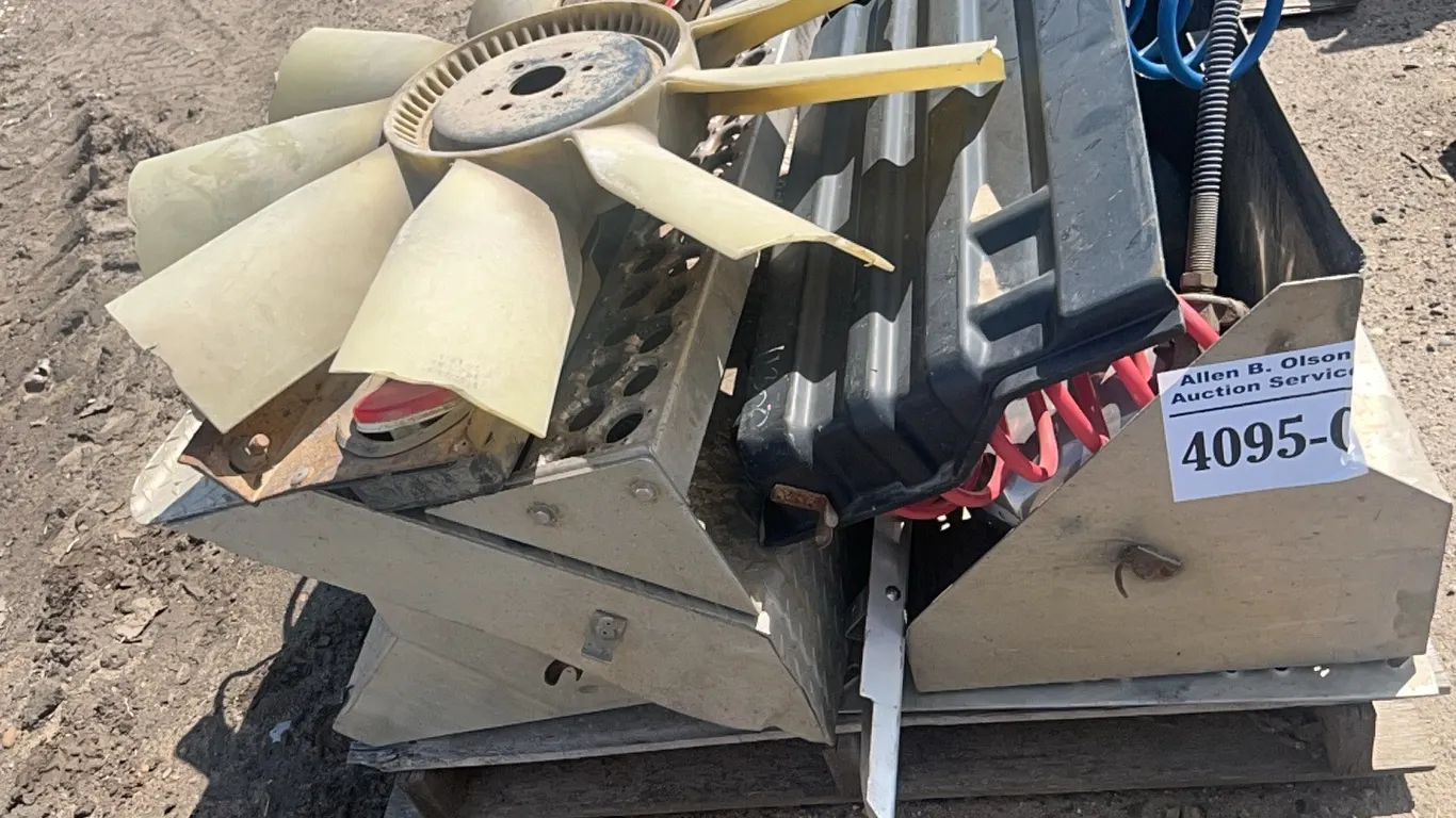 TRUCK STEPS, AIR HOSE, TRUCK PARTS