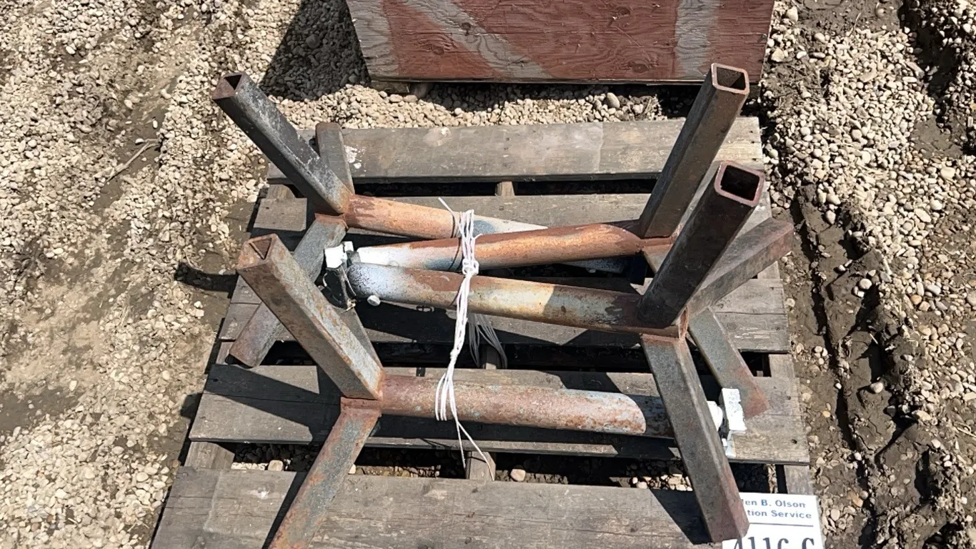 4 - JACK STANDS