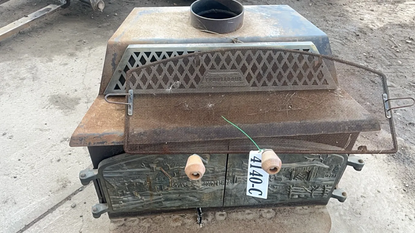 WARNOCK HORSEY MODEL TROUBADOUR WOOD BURNING STOVE