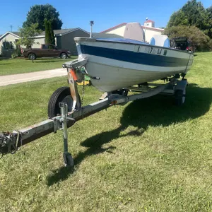 2001 Mirro Craft Boat