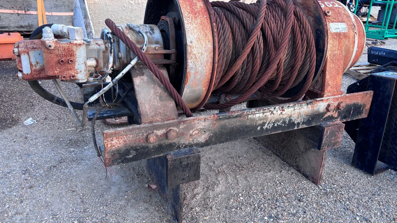HEAVY DUTY WINCH