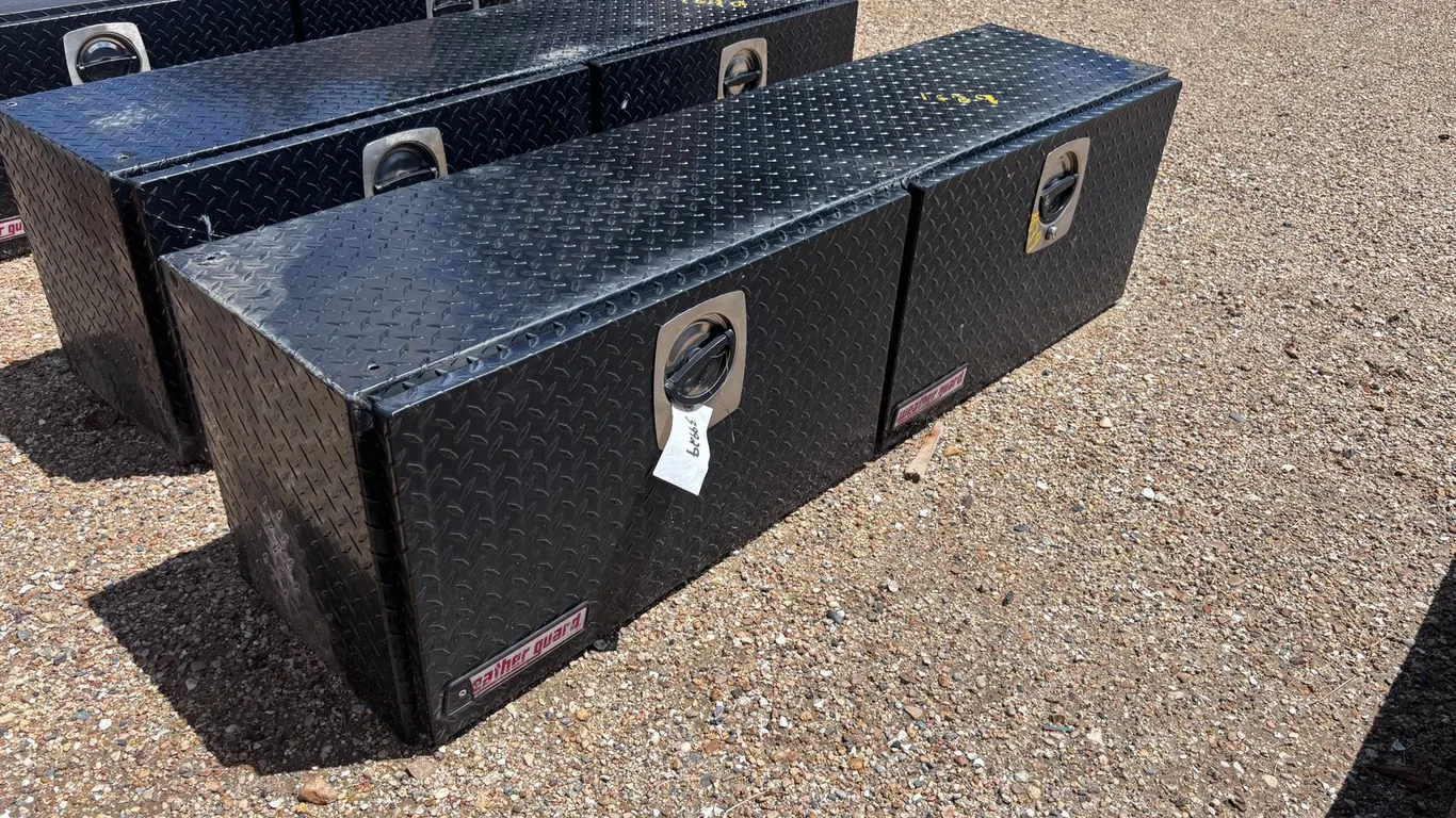 TOOL BOX FOR SERVICE BED