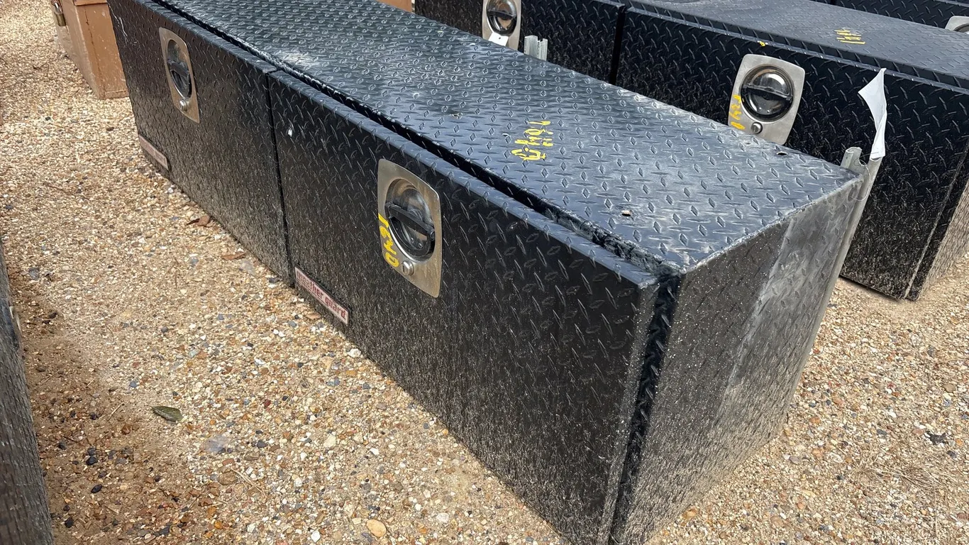 HEAVY DUTY TOOLBOX