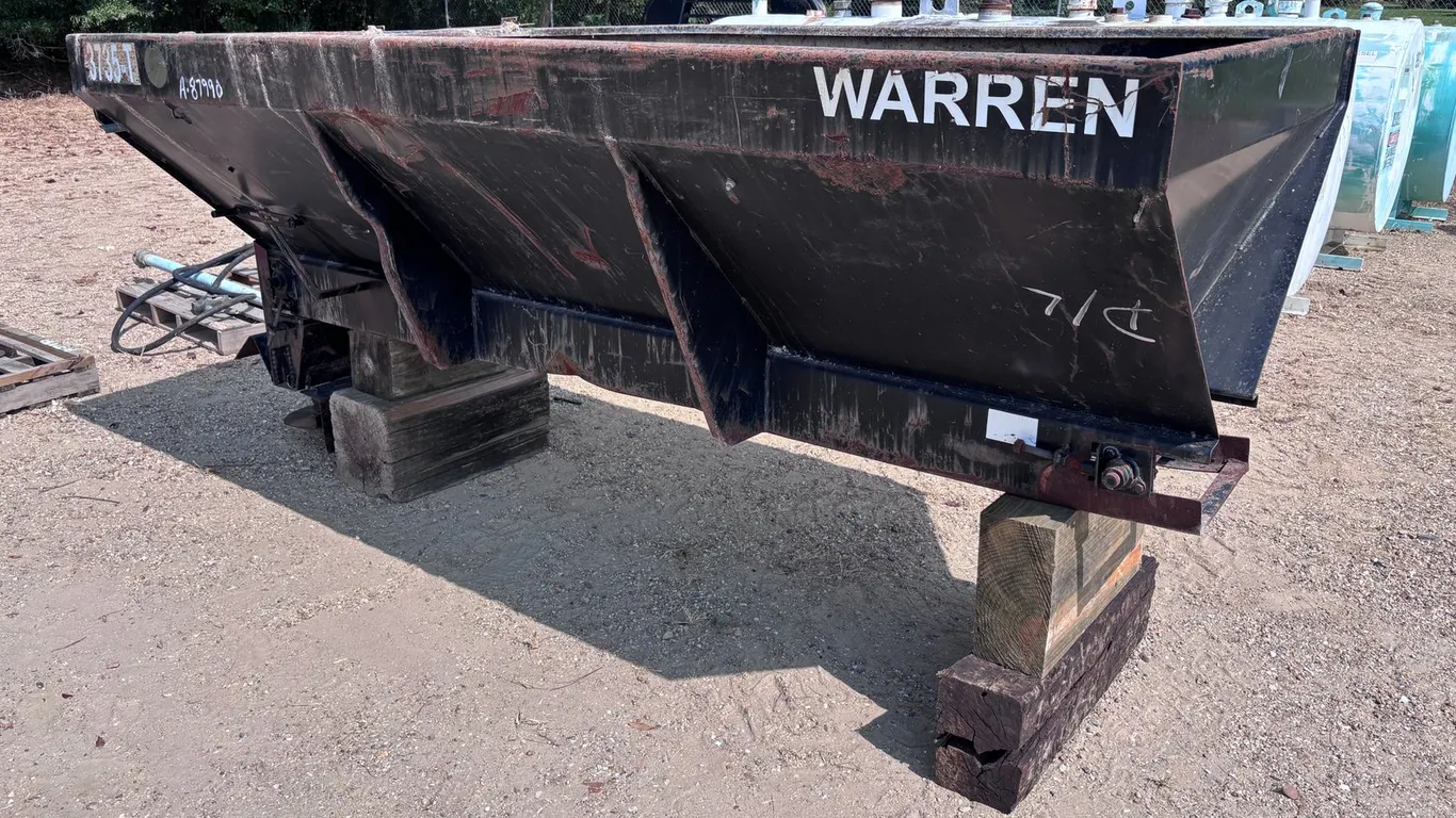WARREN SAND SPREADER WITH HONDA GXV 340 MOTOR