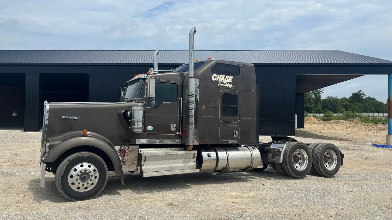 2012 Kenworth W900 Sleeper Cab Truck Tractor