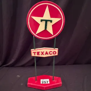 VINTAGE STYLEDTEXACO GAS TABLE TOP DISPLAY