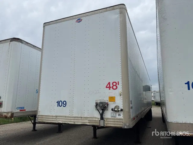 2009 Utility 4000D-X 53 ft x 102 in T/A Van Trailer