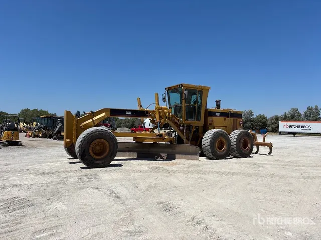 2001 Cat 16H Motor Grader