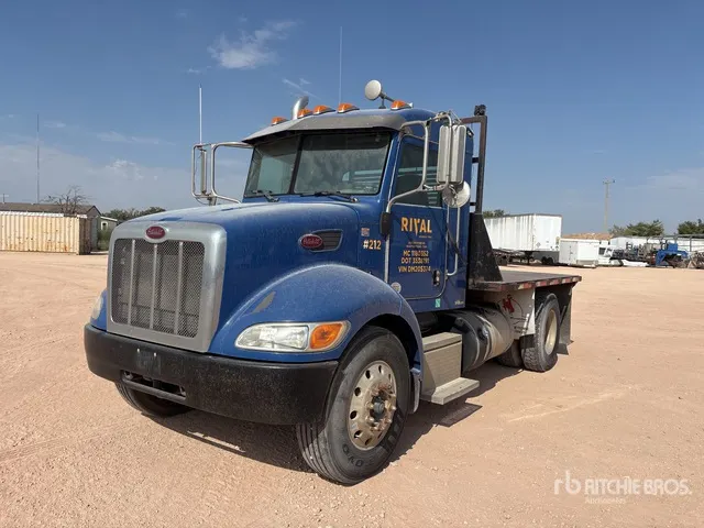 2013 Peterbilt 337 4x2 Flatbed Truck