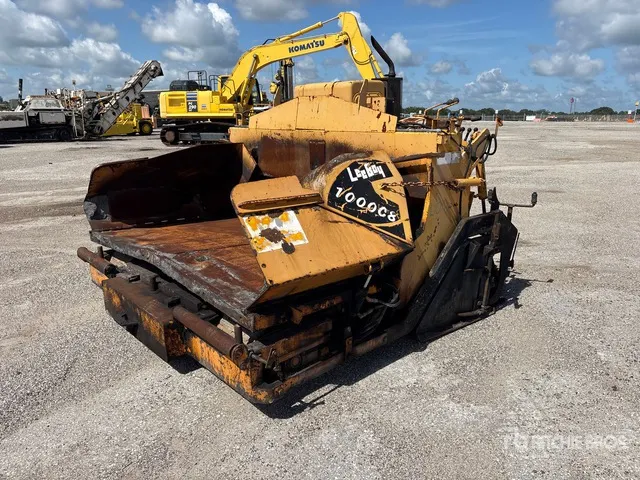 2001 LeeBoy 1000C8 Track Asphalt Paver